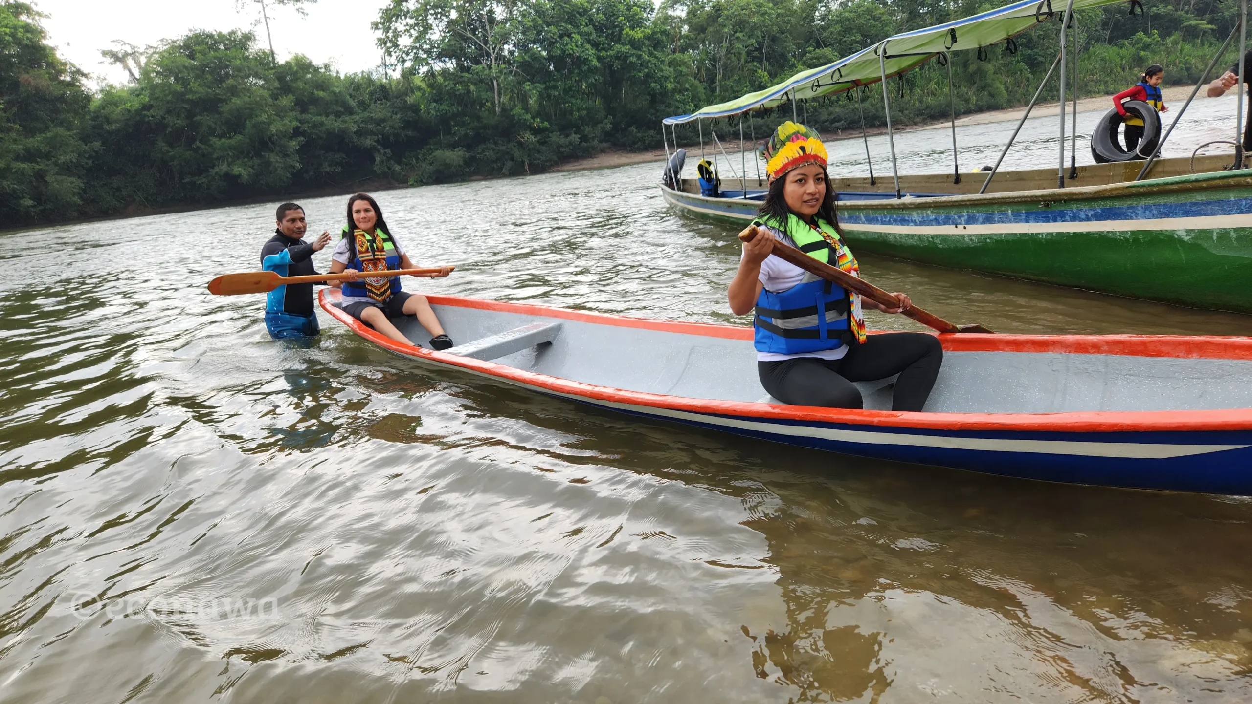 Canotaje tradicional en Putumayo: una experiencia tranquila entre la selva